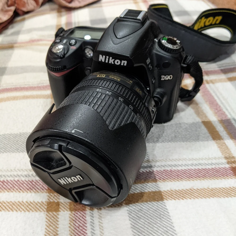 Nikon D90 in perfect condition